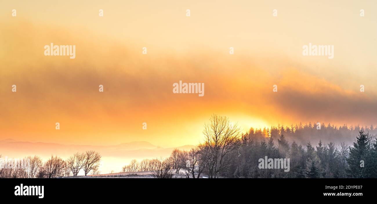 Sun set scenery hi-res stock photography and images - Alamy