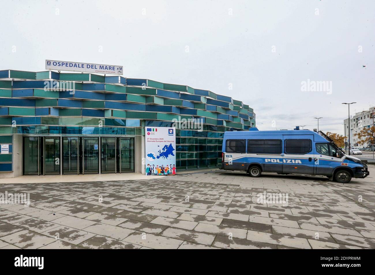 Naples, Italy. 27th Dec, 2020. the exterior of the Ospedale del Mare. Vaccine Day in Italy, the first injections of Pfizer vaccine are given to healthcare workers at the same time. Credit: Independent Photo Agency/Alamy Live News Stock Photo