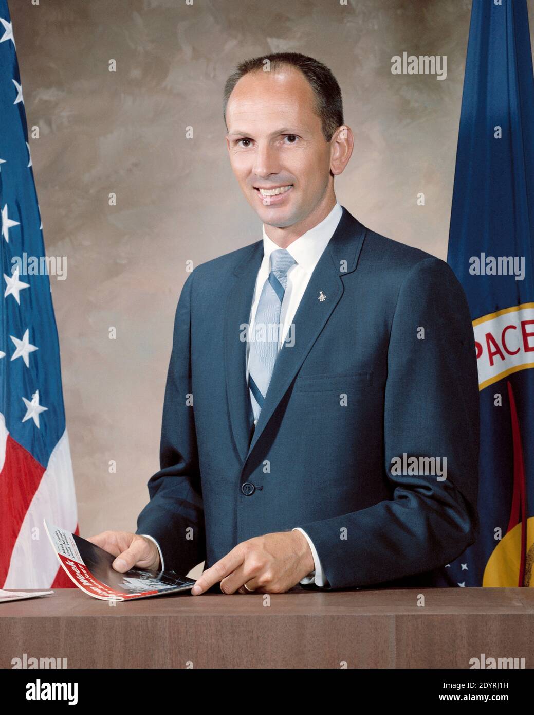 Theodore Cordy 'Ted' Freeman (1930 – October 31, 1964), American aeronautical engineer, U.S. Air Force officer, test pilot, and NASA astronaut. Selected in the third group of NASA astronauts in 1963, he was killed a year later in the crash of a T-38 jet, marking the first fatality among the NASA Astronaut Corps Stock Photo