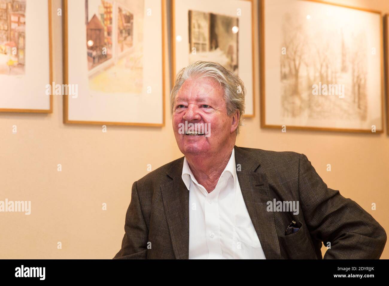 EXCLUSIVE. French cartoonist Jean-Jacques Sempe poses during the opening of his drawing exhibition in Ramatuelle, south of France on July 31, 2013. Photo by Cyril Bruneau/ABACAPRESS.COM Stock Photo