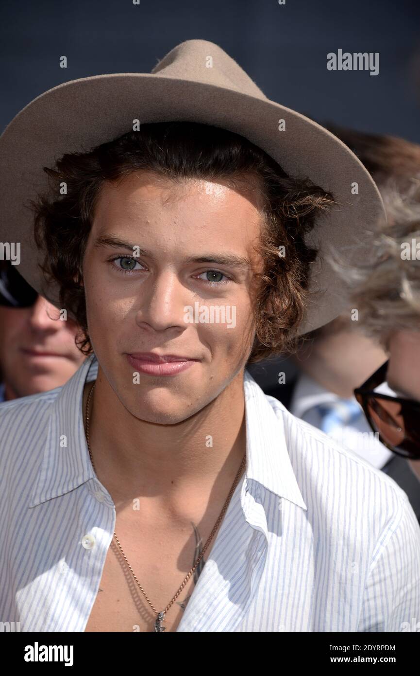 Harry Styles at Teen Choice Awards (August 11)