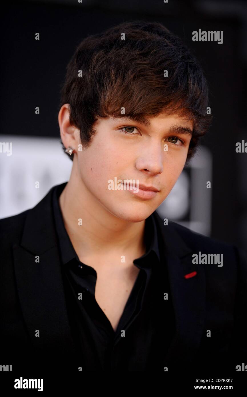 Austin mahone arriving mtv video music awards 2013 hi-res stock ...