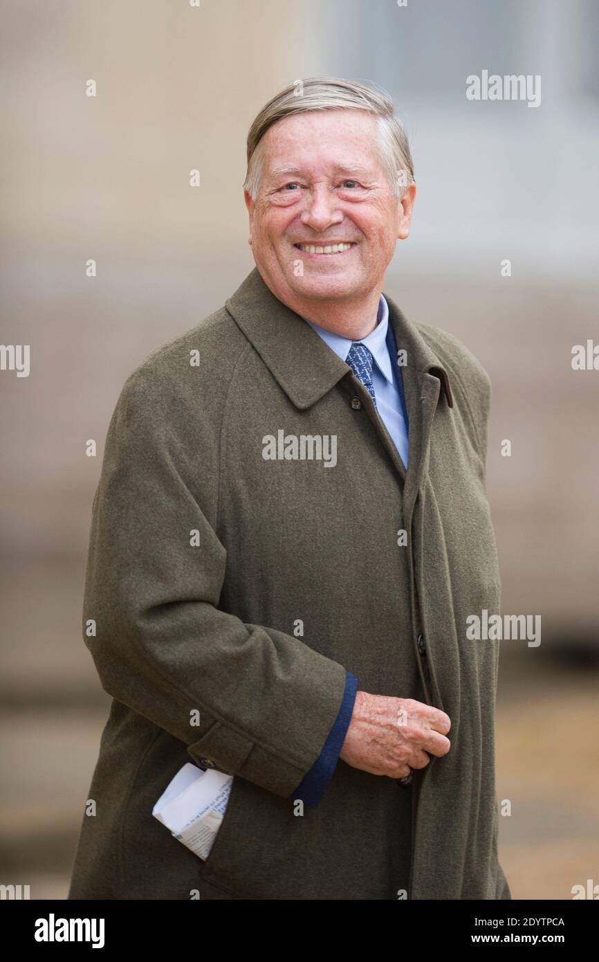 Alain Duhamel leaves the 'Legion D'honneur' medal ceremony at Elysee