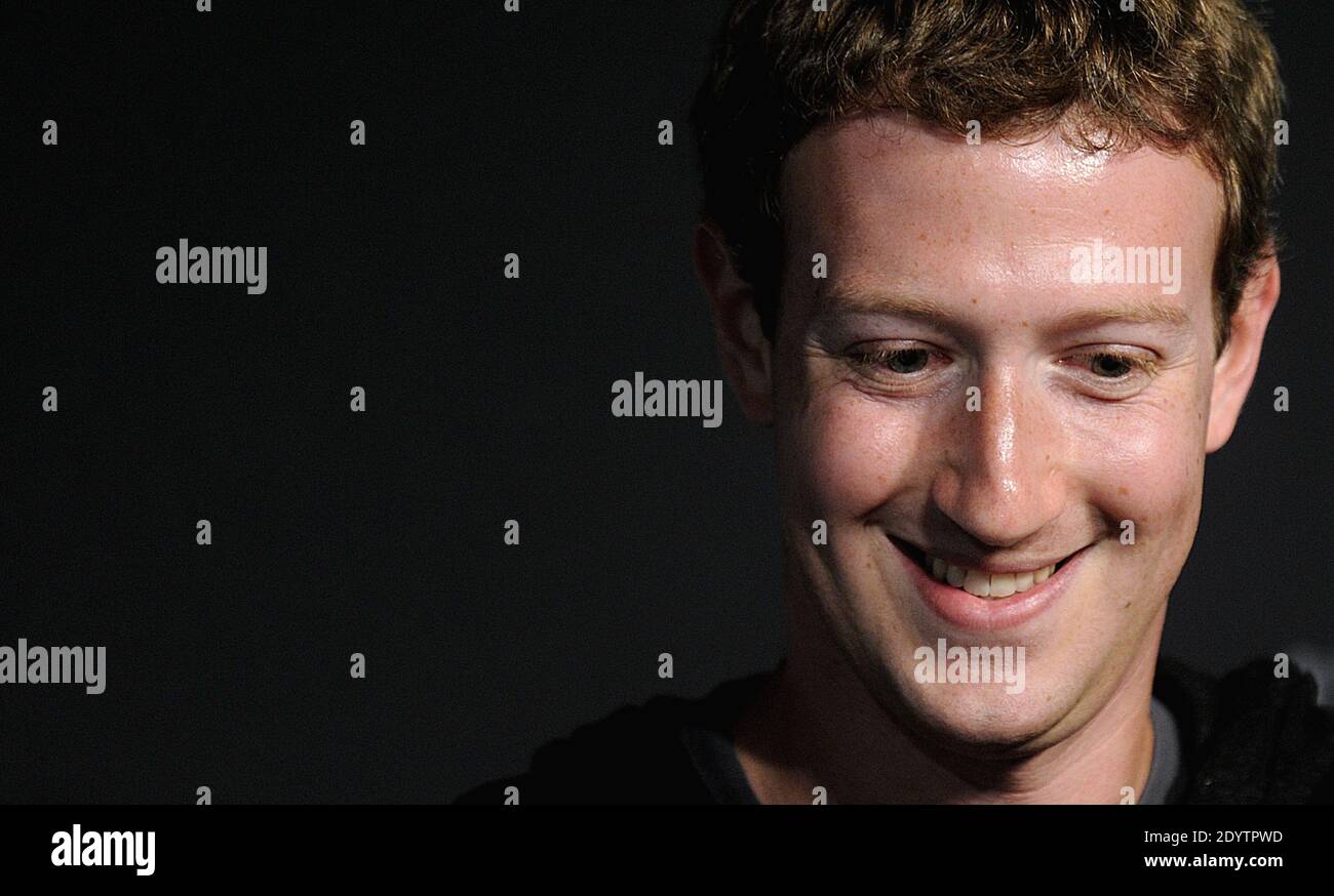 Mark zuckerberg portrait hi-res stock photography and images - Alamy
