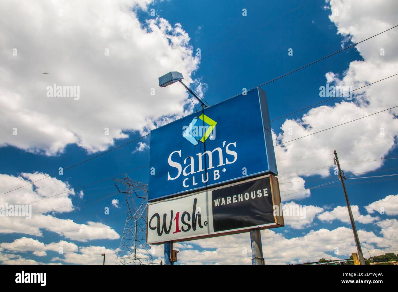 Gwinnett, County USA - 05 31 20: Sign with Sams Club Wish Warehouse Stock Photo