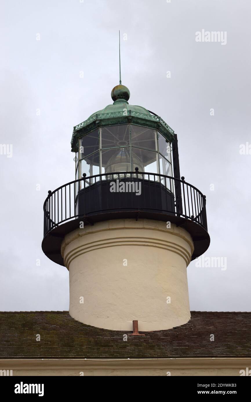 Cupola of Point Loma Lighthouse showing the optic section and lens Stock Photo Alamy