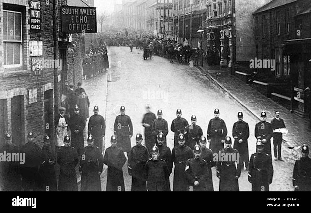 Tonypandy 1910 riots hires stock photography and images Alamy