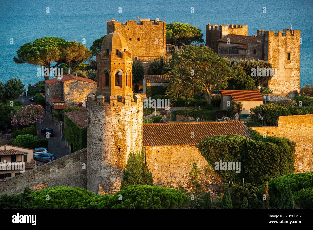 Romantic Castle Landscape Hi res Stock Photography And Images Alamy Romantic Castle Landscape Hi res Stock Photography And Images Alamy