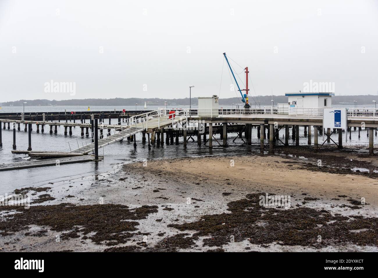 Kiel, 27. Dezember 2020 Von der Nordsee kommend zog Sturmtief Hermine über Schleswig-Holstein hinweg. In Kiel drückte der starke Südwind das Wasser au Stock Photo