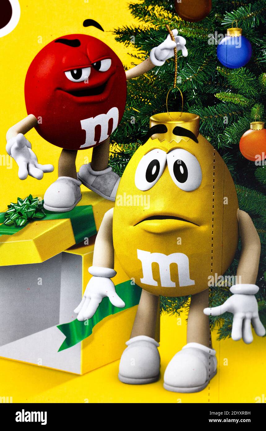 M&M's & Friends Christmas Chocolate Gift Box Stock Photo - Alamy