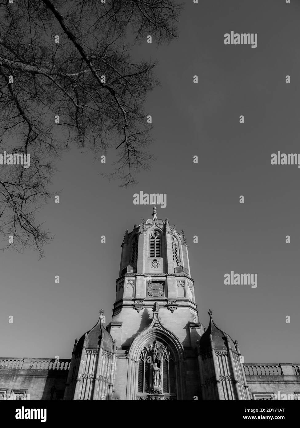 Black and White Landscape of Tom Tower In Winter, Christ Church College, University of Oxford, Oxfordshire, England, UK, GB. Stock Photo