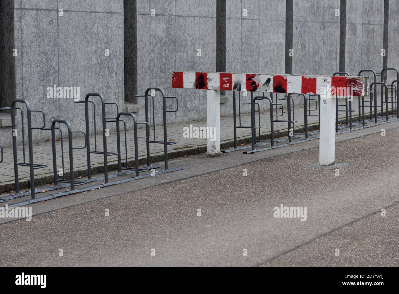 Pavement bike racks hires stock photography and images Alamy