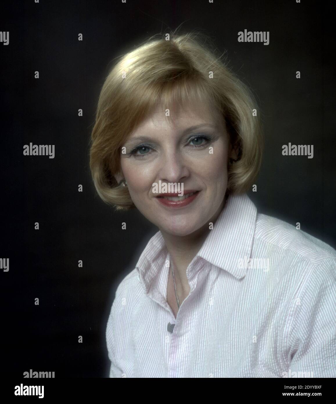 Jane Rossington leading character in the ATV Network soap 'Crossroads' actress poses for a studio portrait in May 1985 Stock Photo