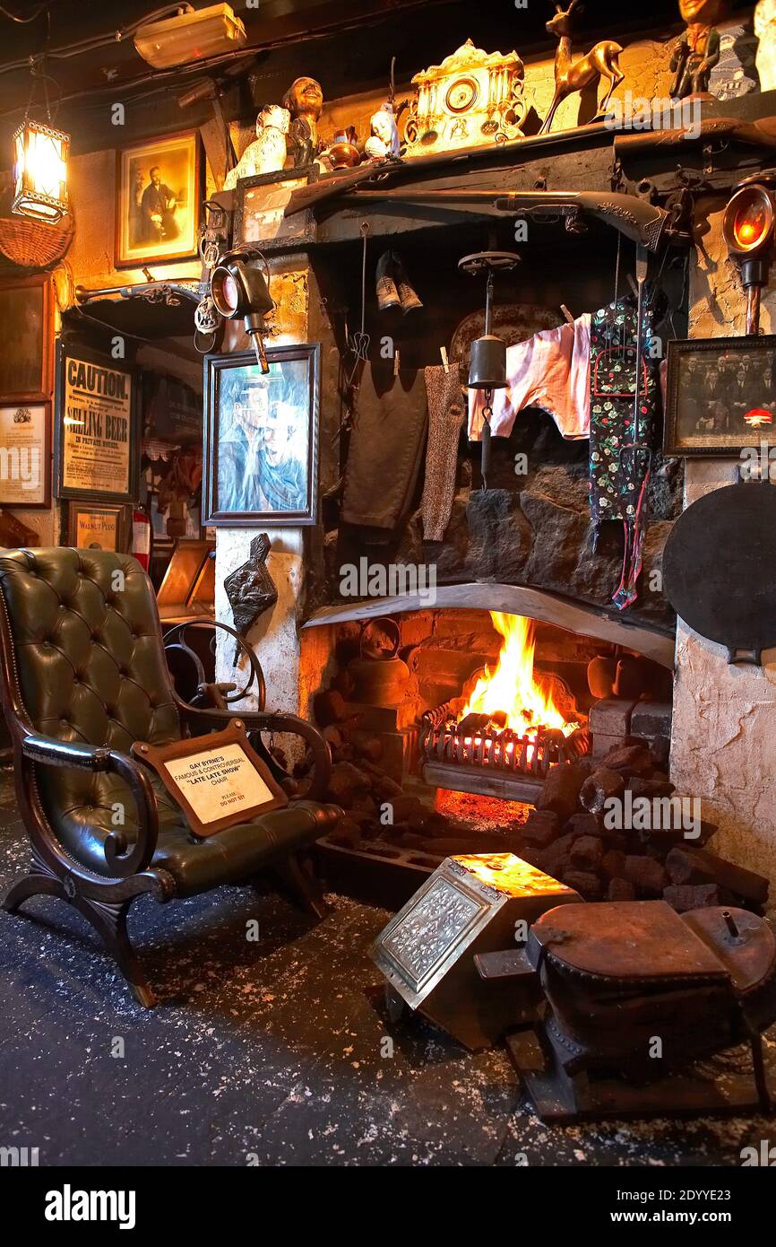IRELAND / Glencullen/Johnny Fox's Pub in Glencullen. Traditional pub in mountain location with fireplace and live Irish music. Stock Photo