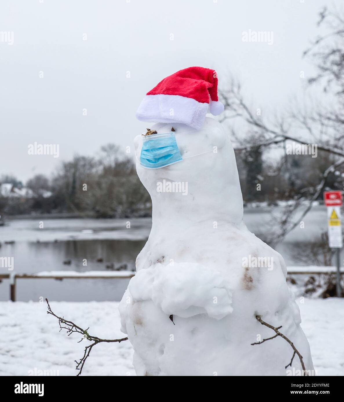 A mask of snow hi-res stock photography and images - Alamy A mask of snow hi-res stock photography and images - Alamy