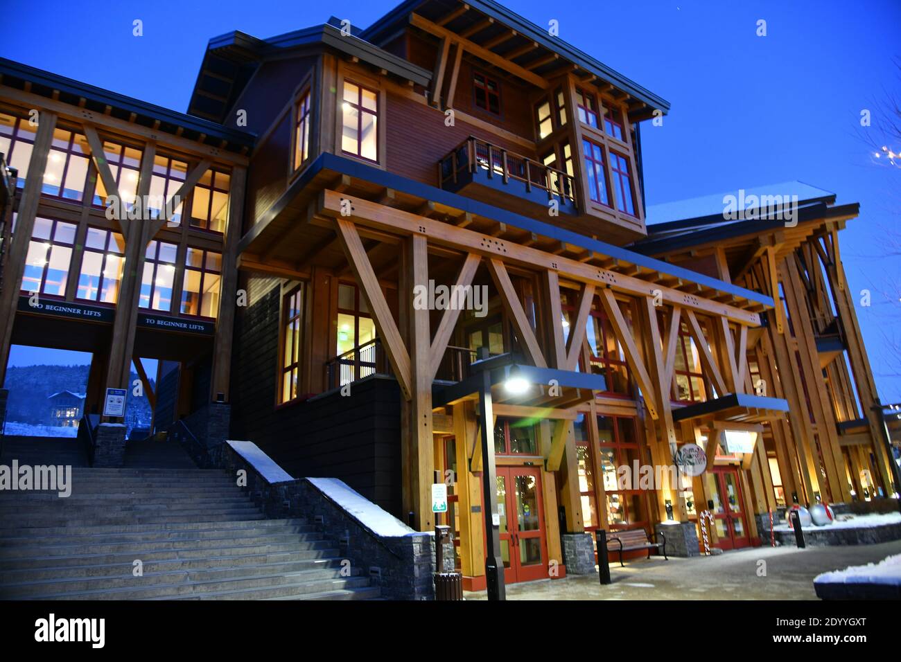 Stowe Mountain Ski Resort in Vermont, Empty Spruce peak village log