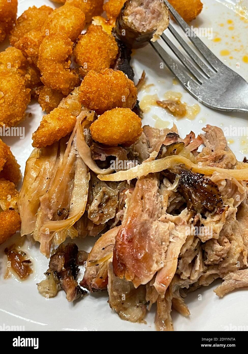 Buffet plate with shrimp and pork Stock Photo Alamy