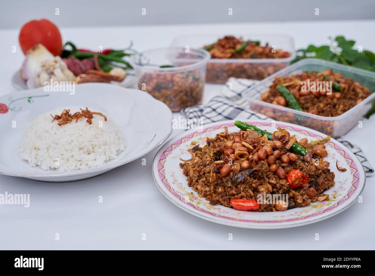 Stir Fried spicy Tuna chunks, Traditional Asian Seafood Stock Photo Alamy