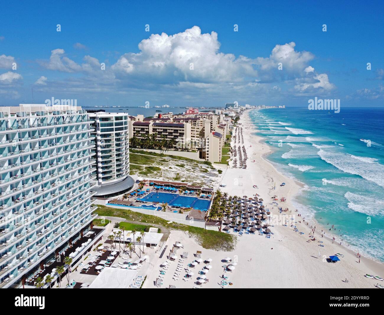 Cancun beach and Seadust Cancun Family Resort, The Royal Islander ...