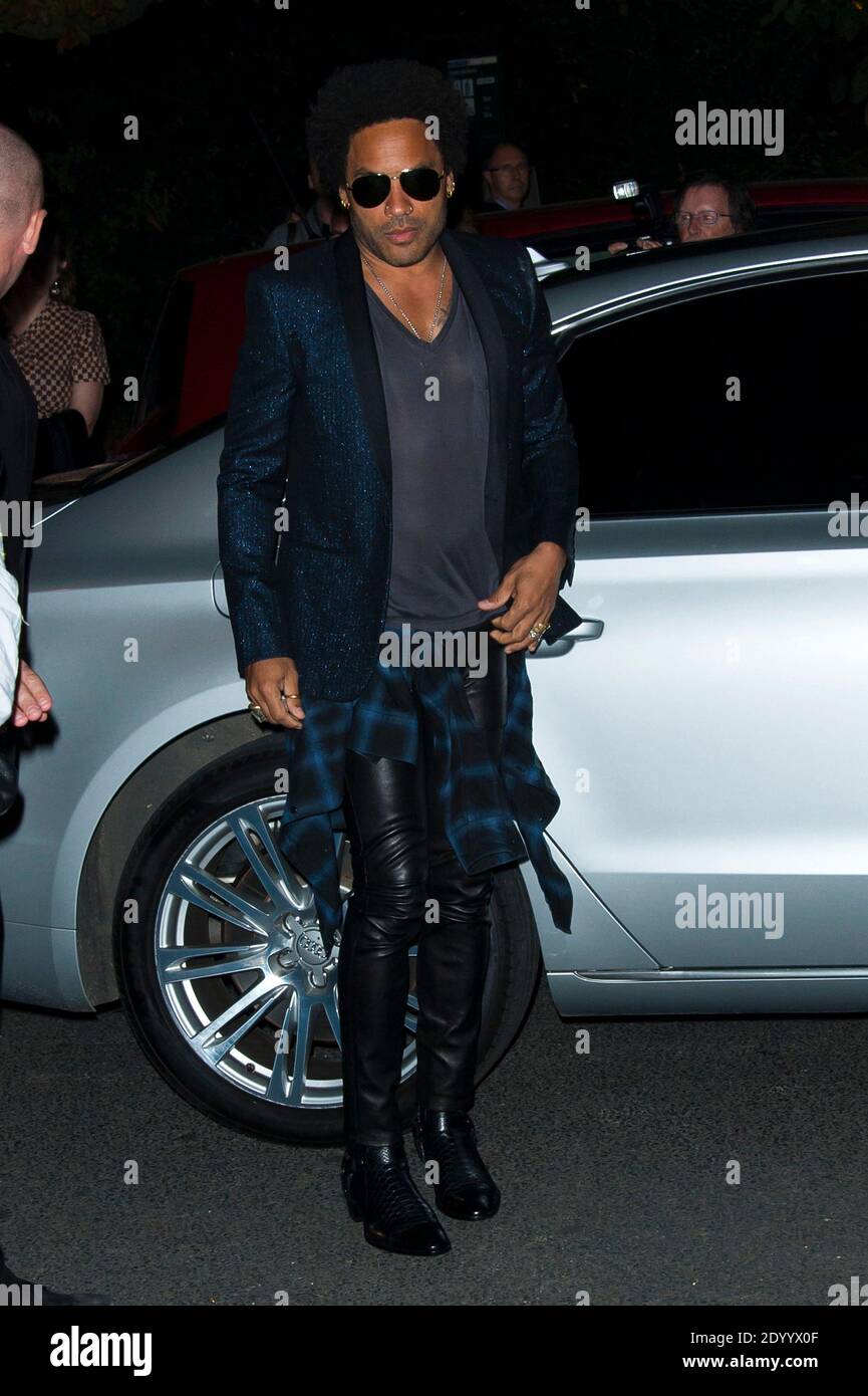 Lenny Kravitz arriving to the Saint-Laurent's Spring-Summer 2014 Ready ...