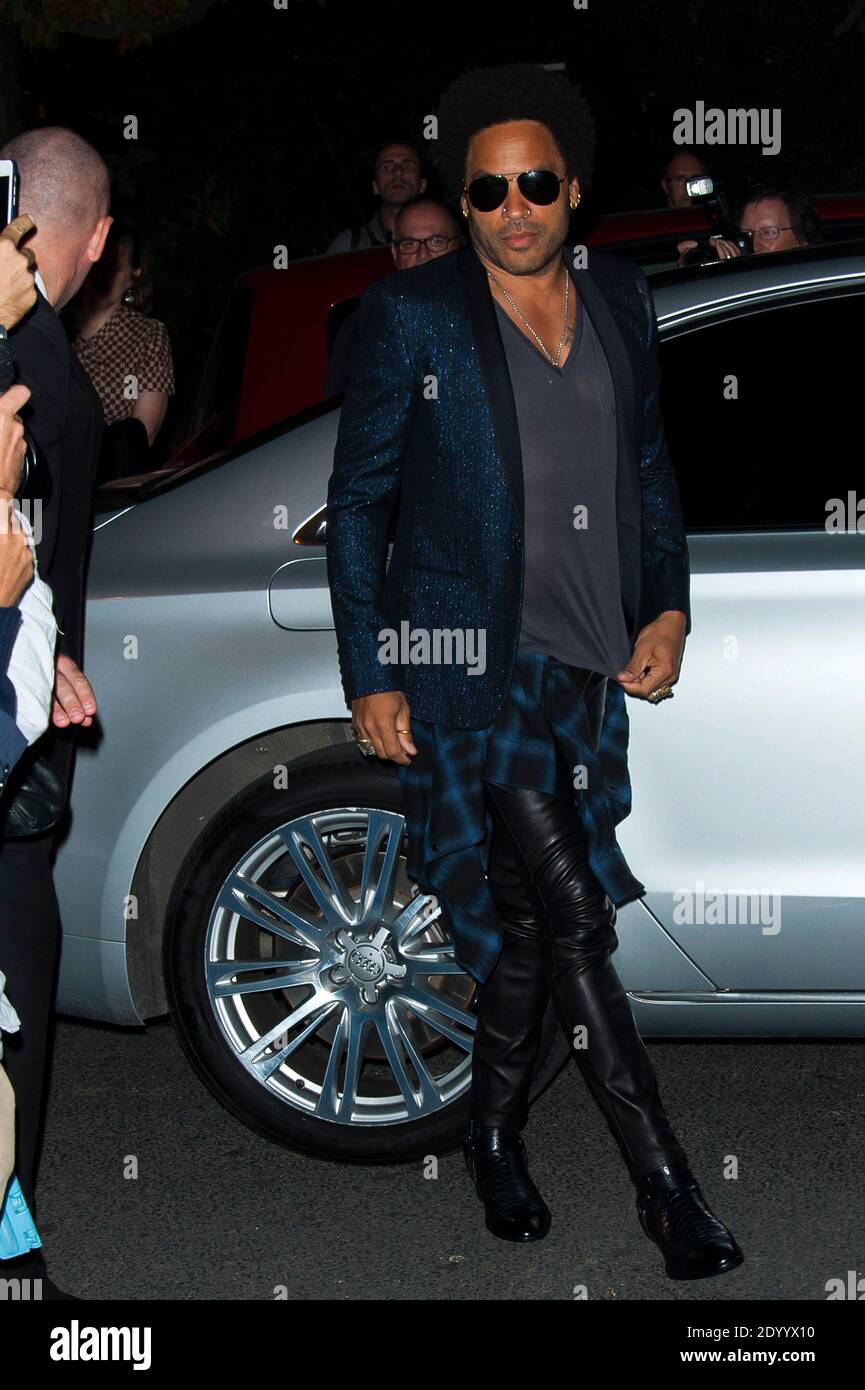 Lenny Kravitz arriving to the Saint-Laurent's Spring-Summer 2014 Ready ...