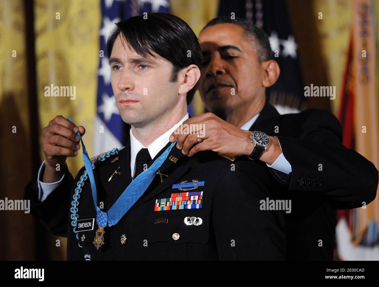 President Barack Obama awards Captain William Swenson, U.S. Army, the Medal of Honor during an ceremony in the East Room of the White House in Washington, DC, USA, October 15, 2013.Photo by Olivier Douliery/ABACAPRESS.COM Stock Photo