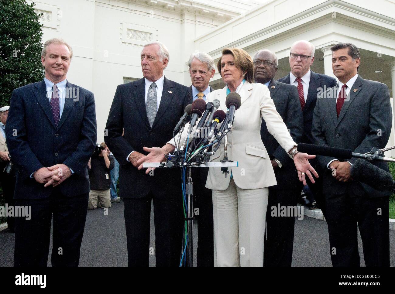 United States House Democratic Leader Nancy Pelosi (Democrat of California) makes remarks to reporters following her meeting with U.S. President Barack Obama at the White House in Washington, D.C. on Tuesday, October 15, 2013. From left to right: U.S. Representative Chris Van Hollen (Democrat of Maryland), U.S. House Democratic Whip Steny Hoyer (Democrat of Maryland), U.S. Representative Steve Israel (Democrat of New York), Leader Pelosi, U.S. Representative Joseph Crowley (Democrat of New York), U.S. House Assistant Democratic Leader James Clyburn (Democrat of South Carolina), and U.S. Repres Stock Photo