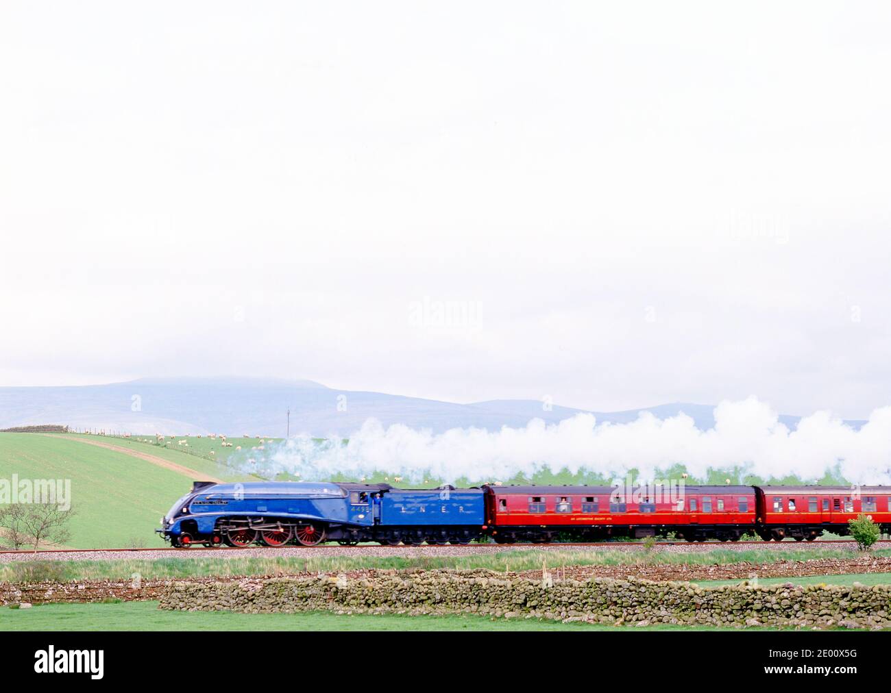 A4 Pacific No 4498 Sir Nigel Gresley at Selside, Settle to Carlisle railway, England Stock Photo