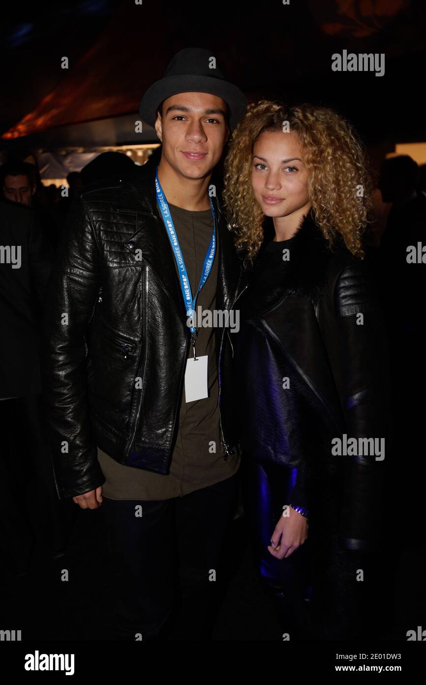 Dutch star Gregory van der Wiel's stunning girlfriend announces she is  expecting their first child together