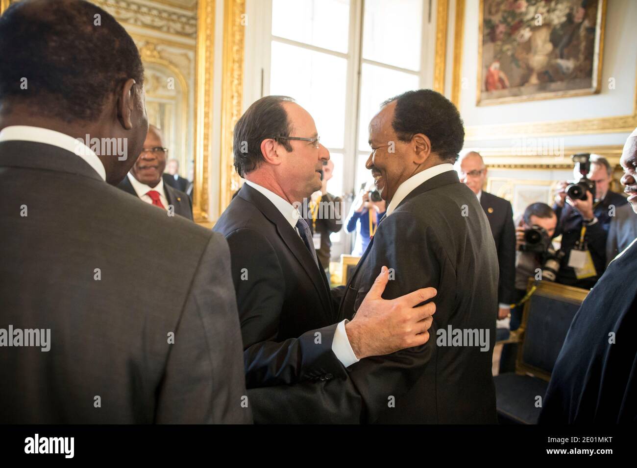 rencontre paul biya hollande