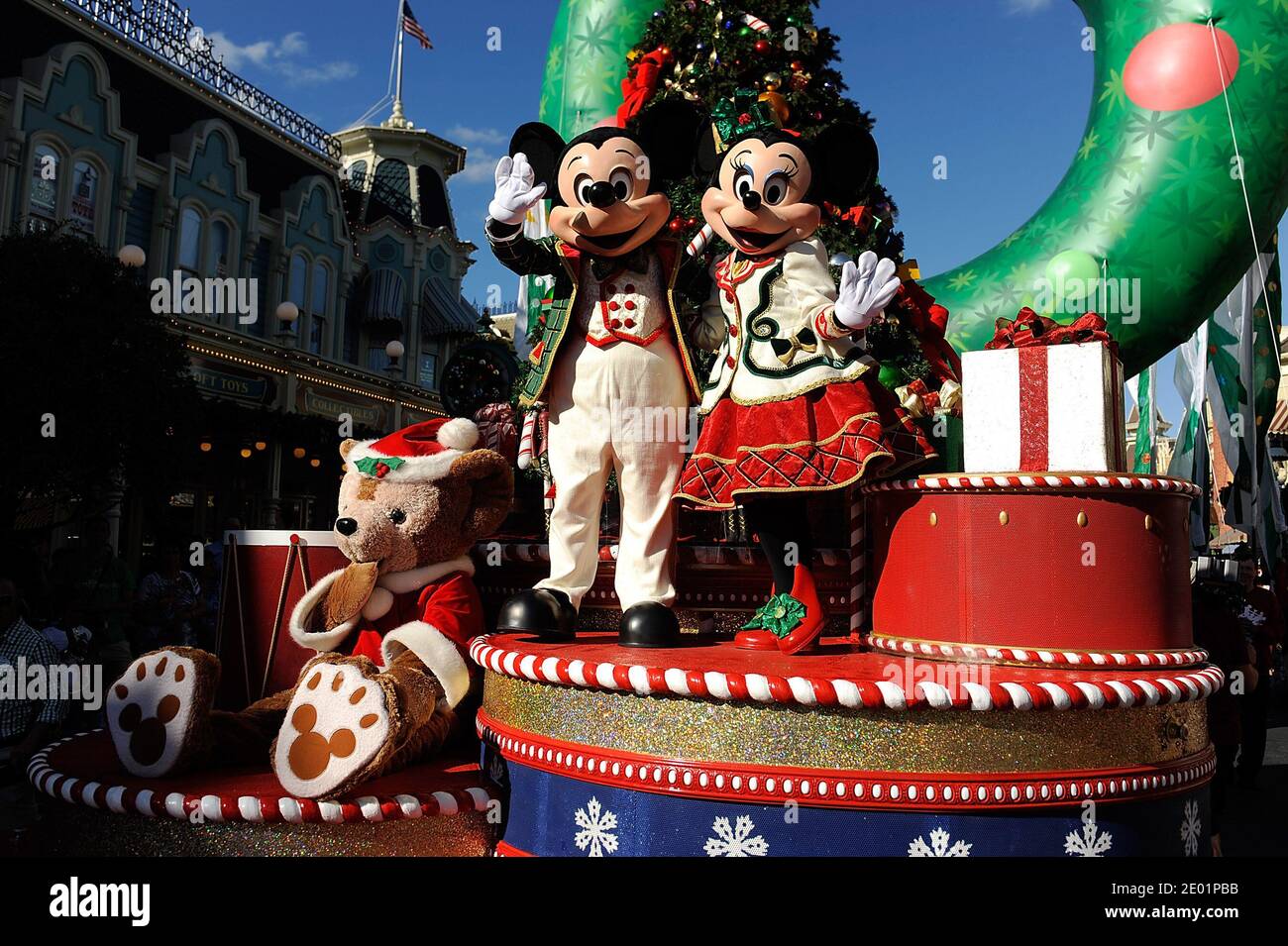 Disney 2022 Holiday Mickey And Minnie Plush