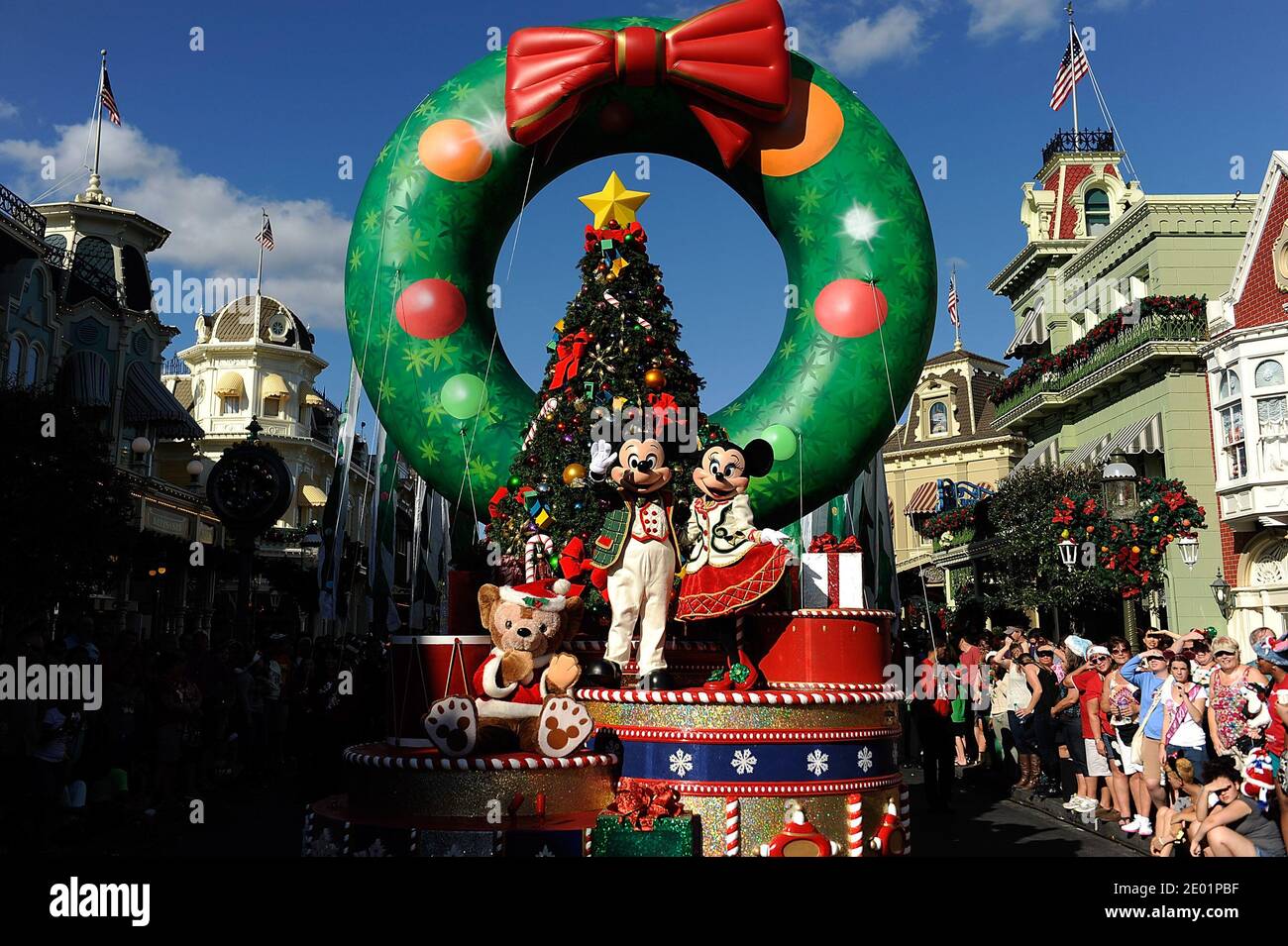 Lake City Fl Christmas Parade 2022 Christmas Parade Balloon High Resolution Stock Photography And Images -  Alamy