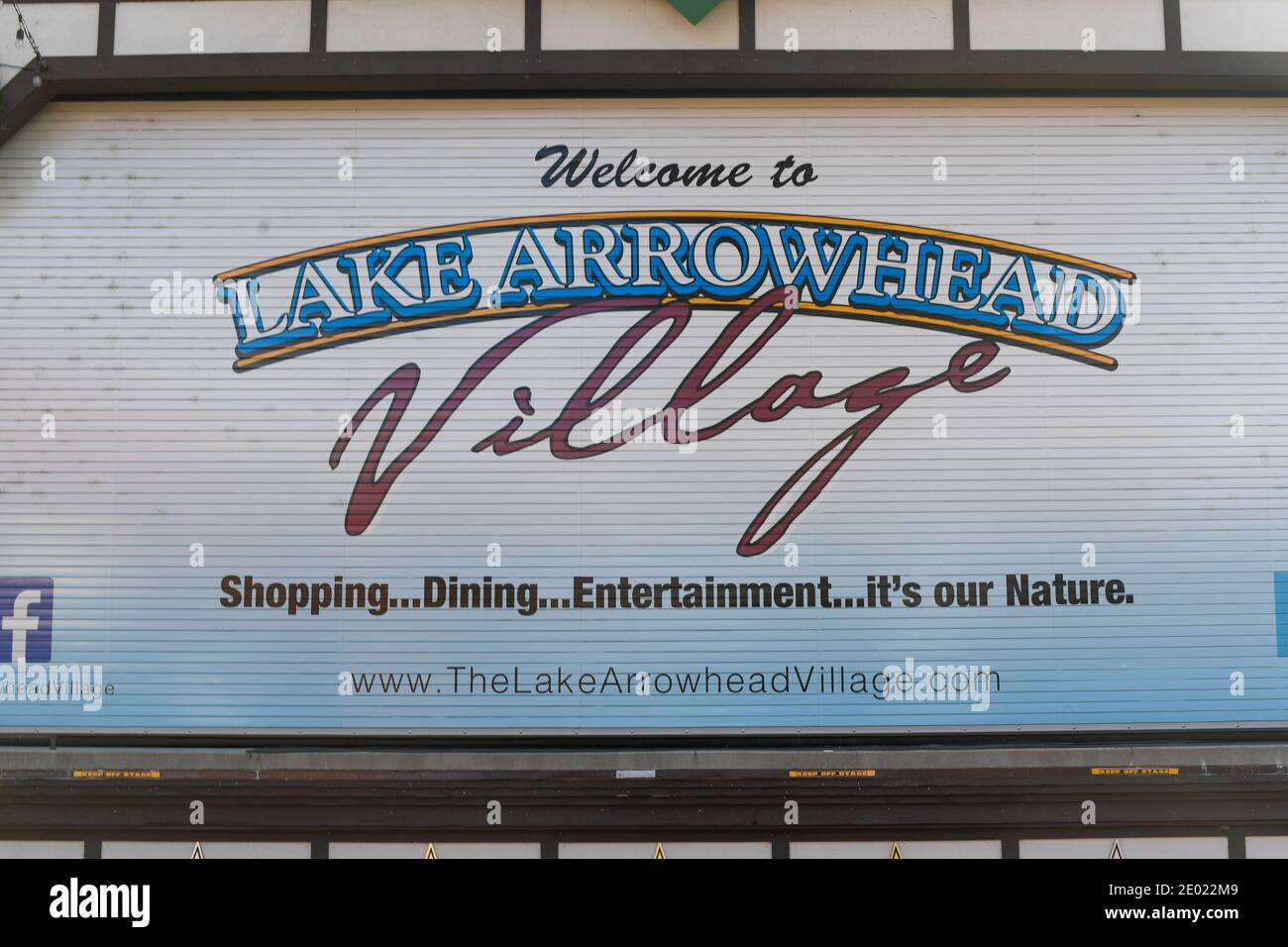 Signage welcome you to Lake Arrowhead Village, Wednesday, Dec. 16, 2020 in Lake Arrowhead, Calif. (Dylan Stewart/Image of Sport) Stock Photo