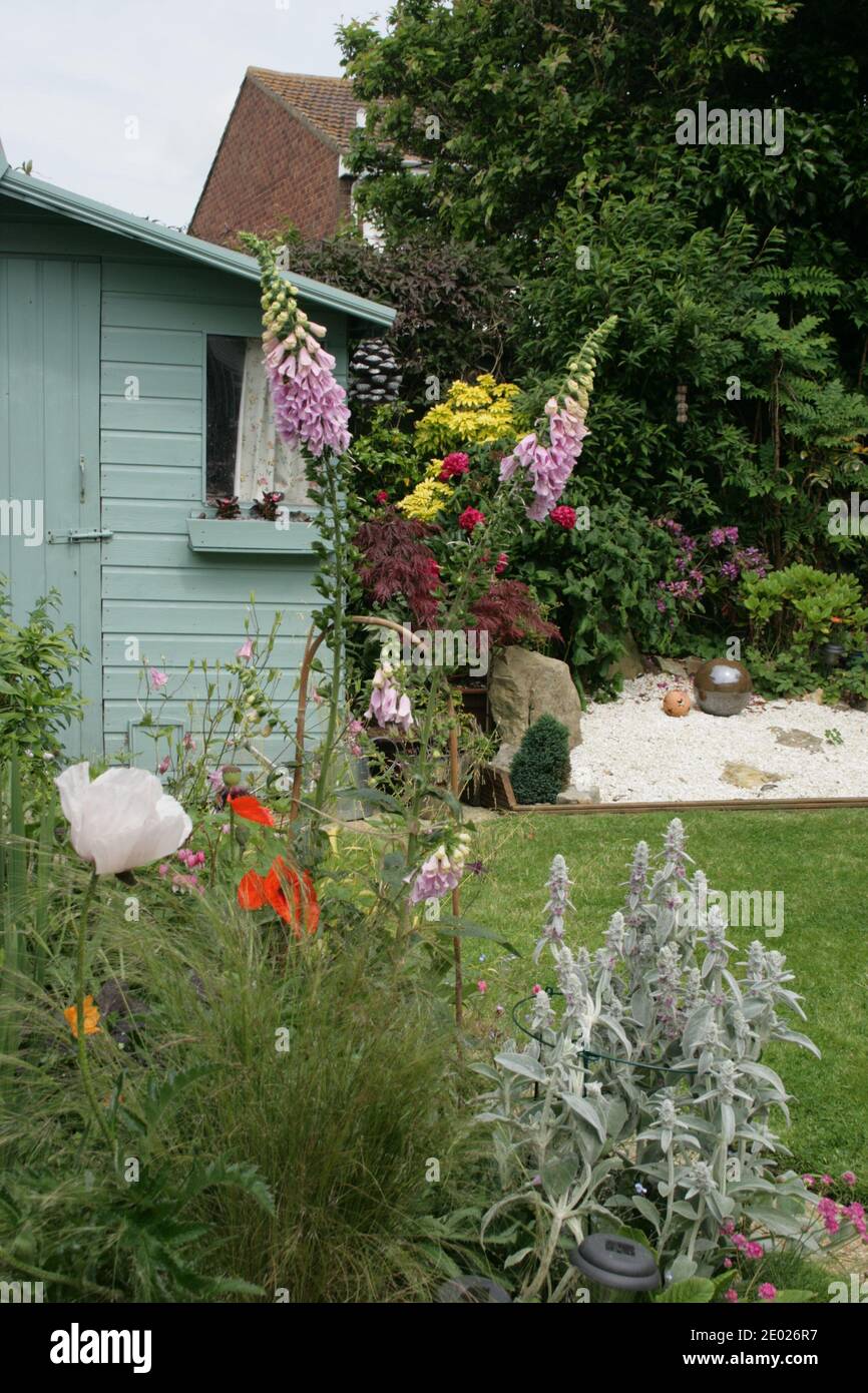 Pink Garden Shed High Resolution Stock Photography And Images Alamy