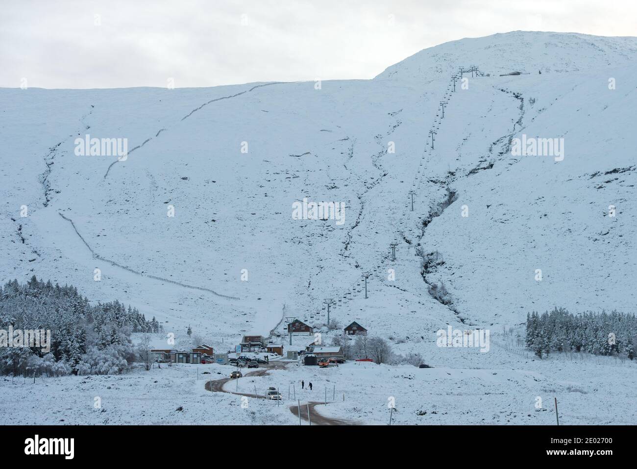 Glencoe, Scotland, UK. 28th Dec, 2020. Pictured: Snow covered highland landscape at Glencoe Ski Resort. Snow still lying on the hills from overnight snow fall from Storm Bella. Freezing temperatures with a Yellow Warning still in place issued by the MET Office. Credit: Colin Fisher/Alamy Live News Stock Photo