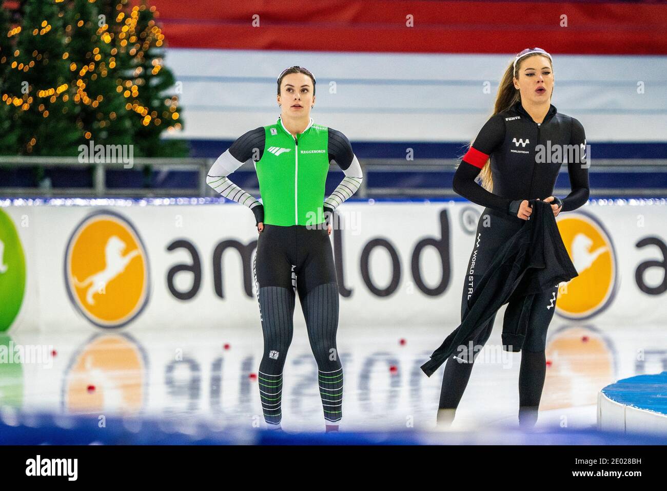 HEERENVEEN, NETHERLANDS  DECEMBER 27 Femke Kok, Jutta Leerdam during