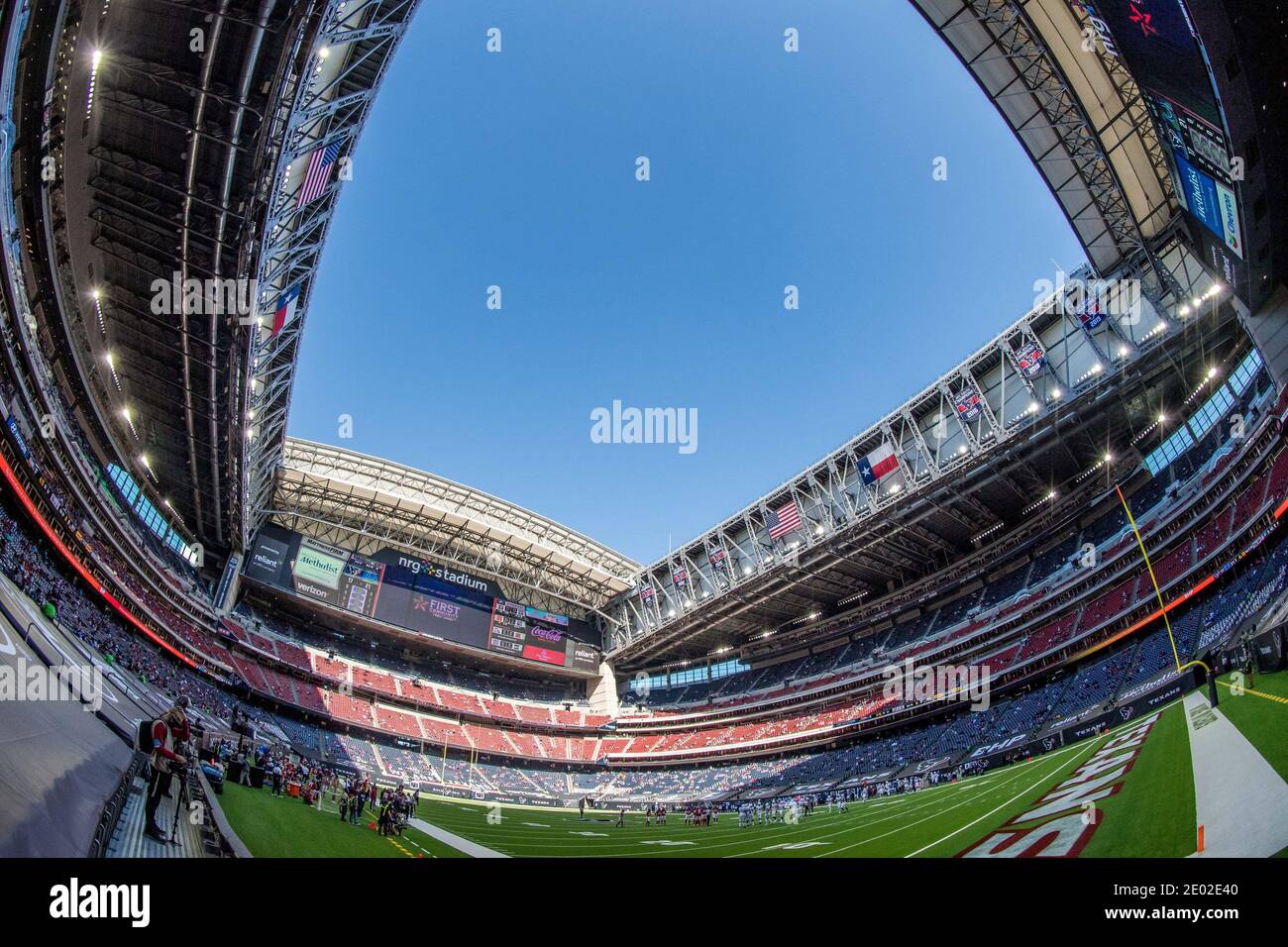 Houston, TX, USA. 6th Dec, 2020. A general view of NRG Stadium with the  roof open during the 2nd quarter of an NFL football game between the  Indianapolis Colts and the Houston