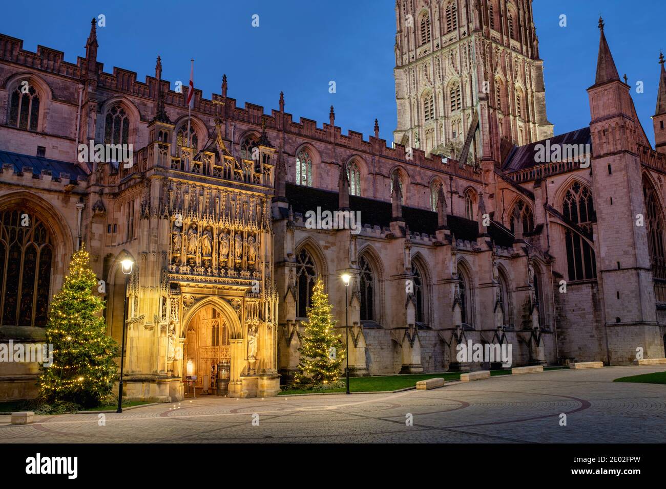 Gloucester Cathedral at dusk on Christmas Day. Gloucester, Gloucestershire, Cotswolds, England Stock Photo