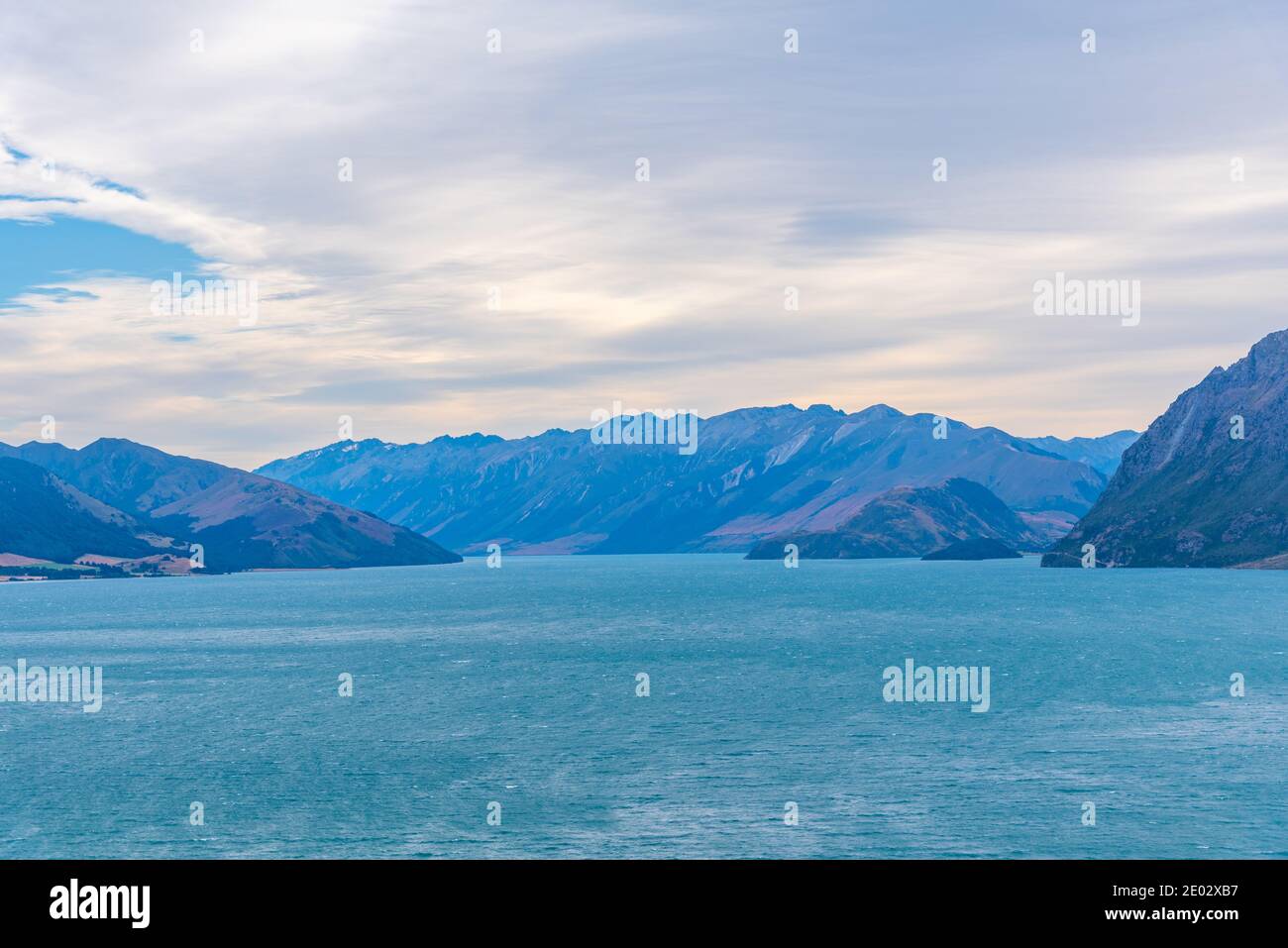 Lake Wanaka At South island of New Zealand Stock Photo - Alamy