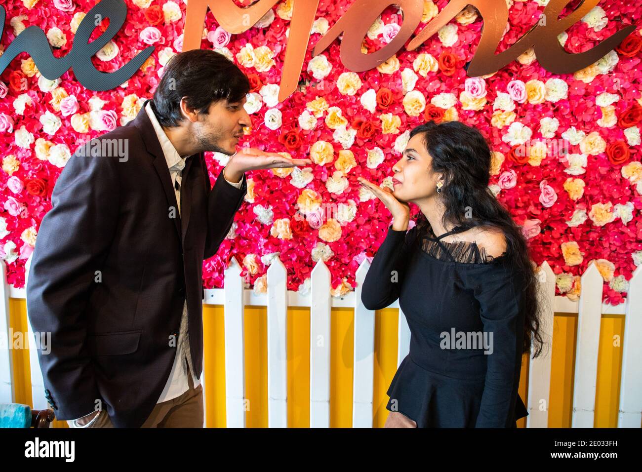 Flying Kiss High Resolution Stock Photography And Images Alamy