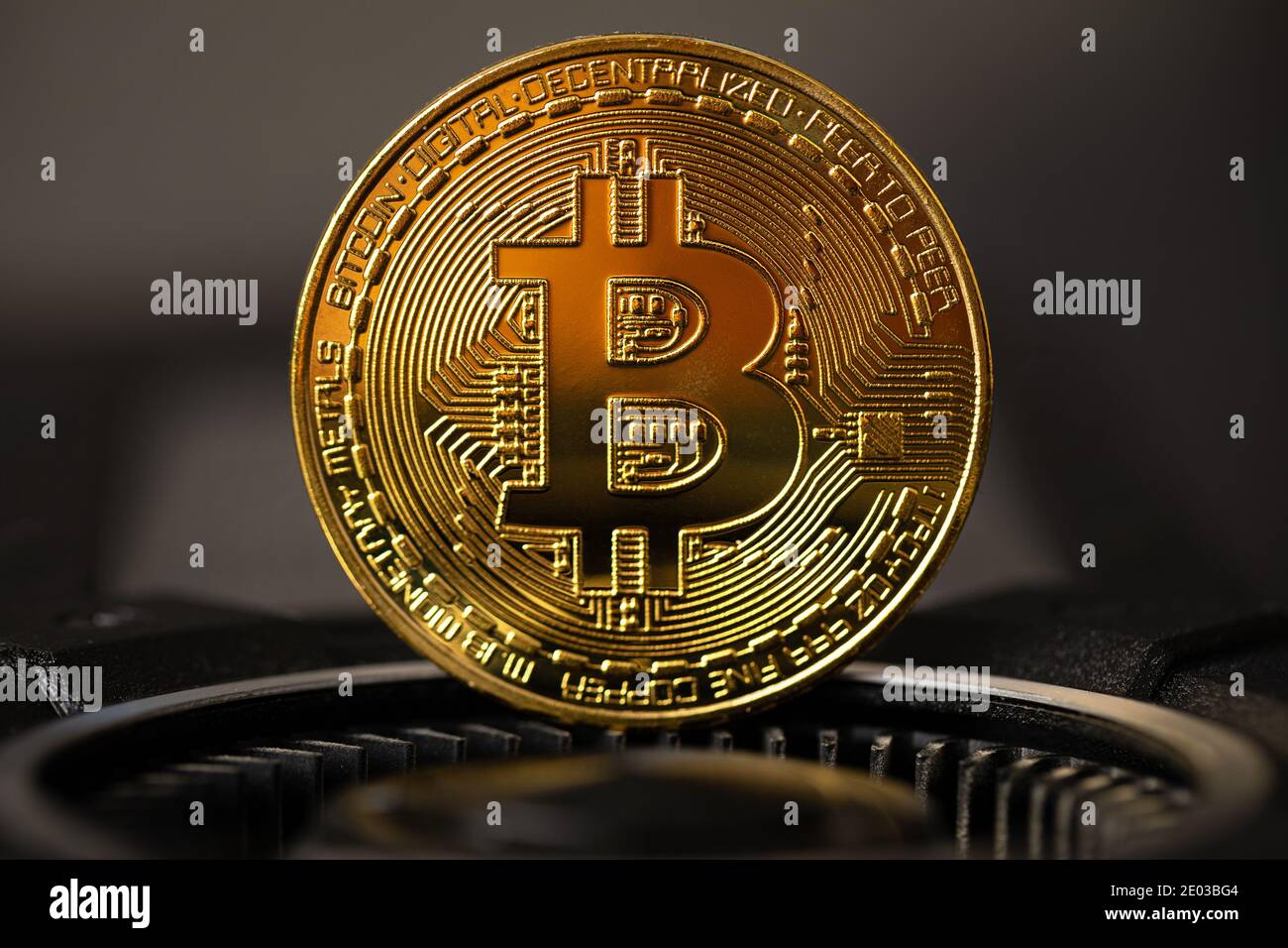 Продавать ли биткоины. Продавать ли биткоины. Криптовалюта rucoin. Самые прибыльные криптовалюты. Продавать ли биткоины.