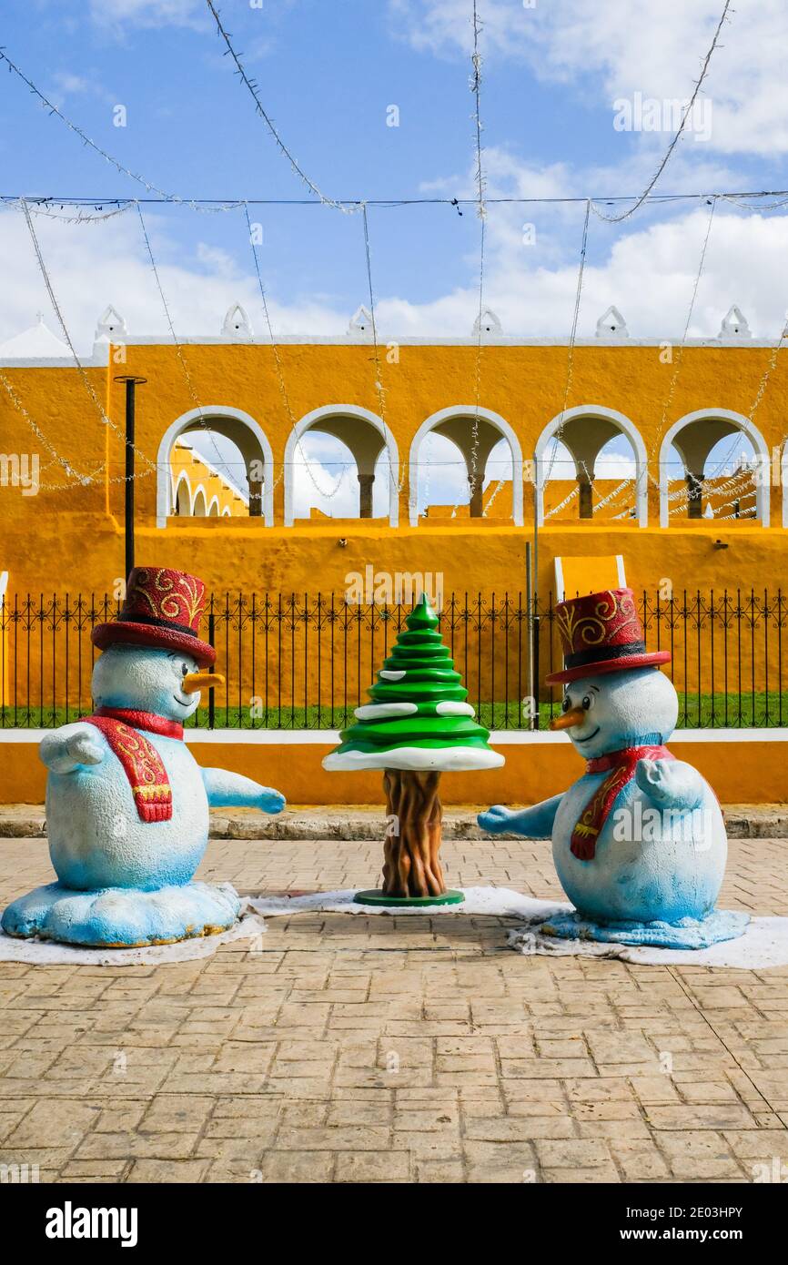 Christmas decorations in front of Convento de San Antonio de Padua, Izamal, Yucatan , Mexico Stock Photo