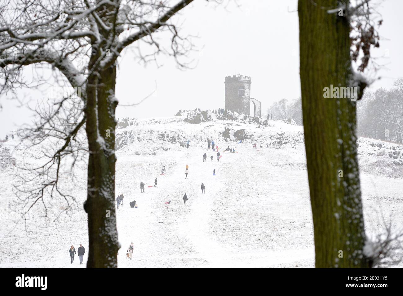 Leicester, Leicestershire, UK 29th Dec 2020. Uk Weather. Snow. Fun in
