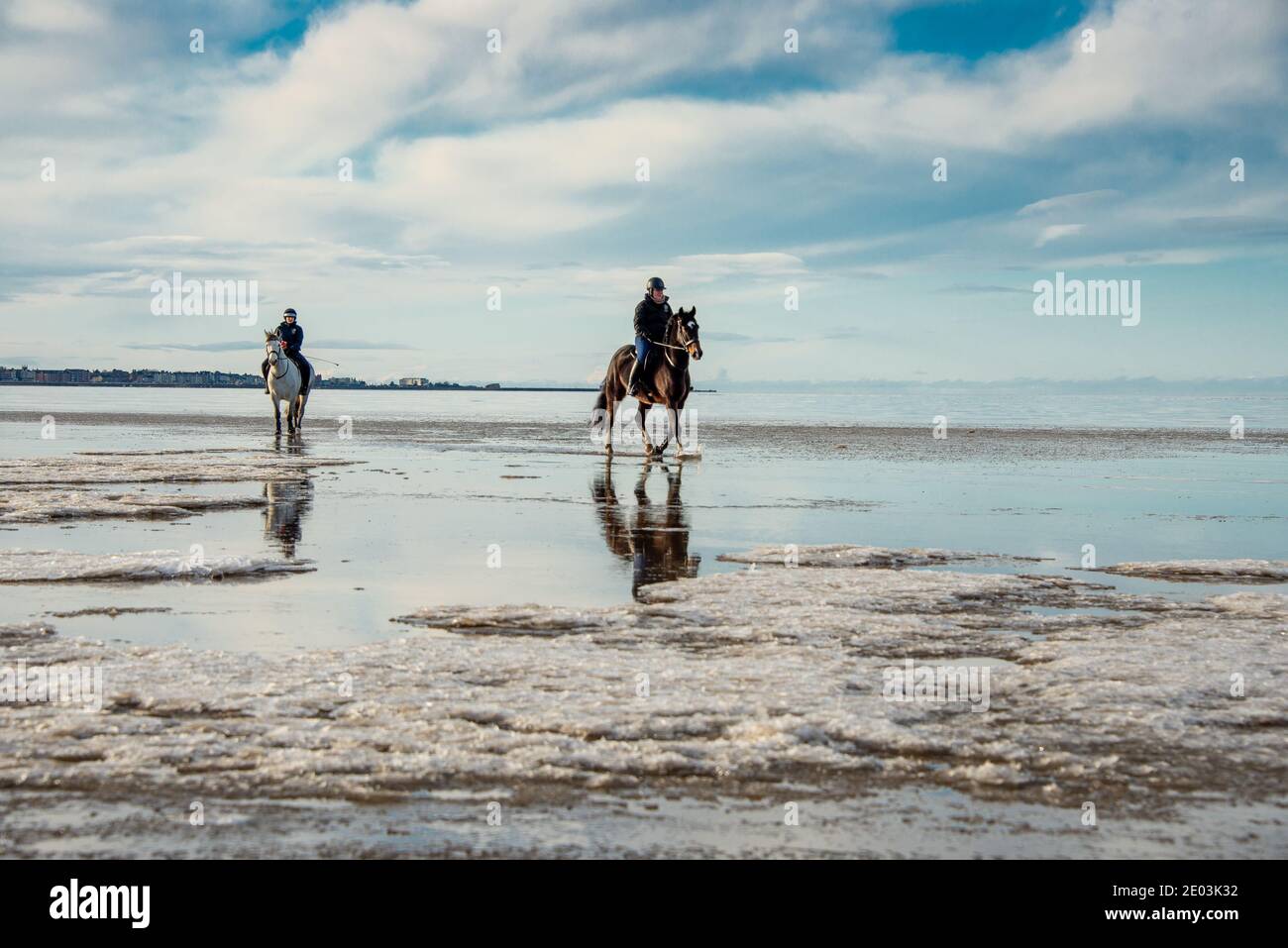 Morecambe Bay, Lancashire, UK. 29th Dec, 2020. So cold that the sea froze at Hest Bank on Morecambe Bay, Morecambe, Lancashire. Credit: John Eveson/Alamy Live News Stock Photo