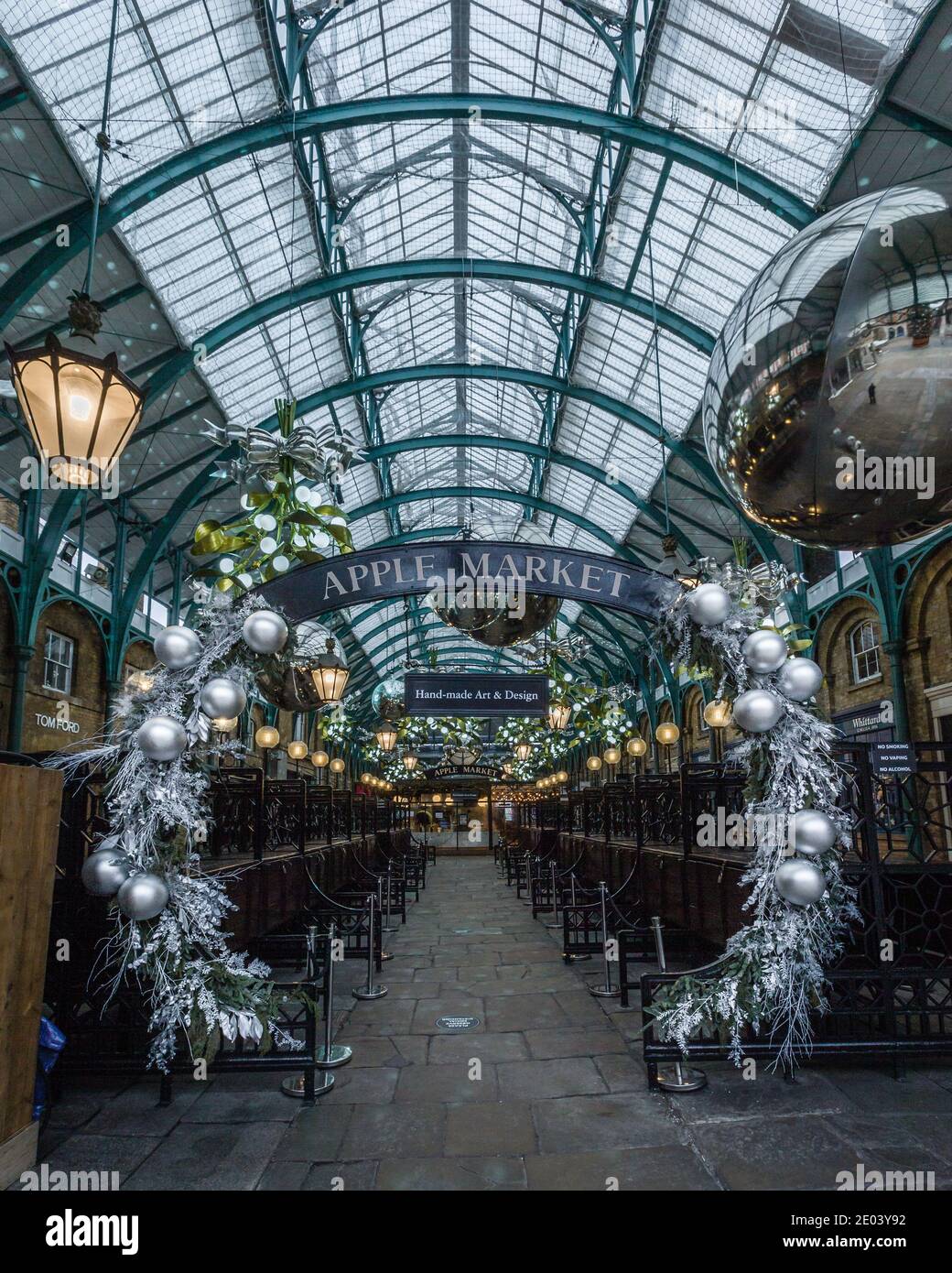 Apple Market in Covent Garden, London with Christmas decorations. Stock Photo