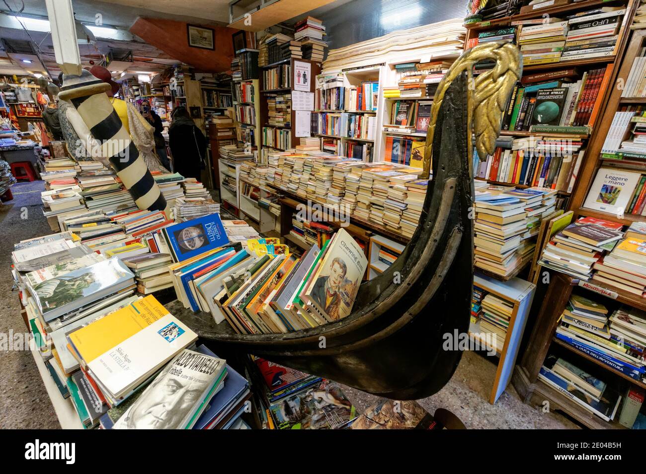 Libreria Acqua Alta, vintage bookshop in Venice, Italy Stock Photo