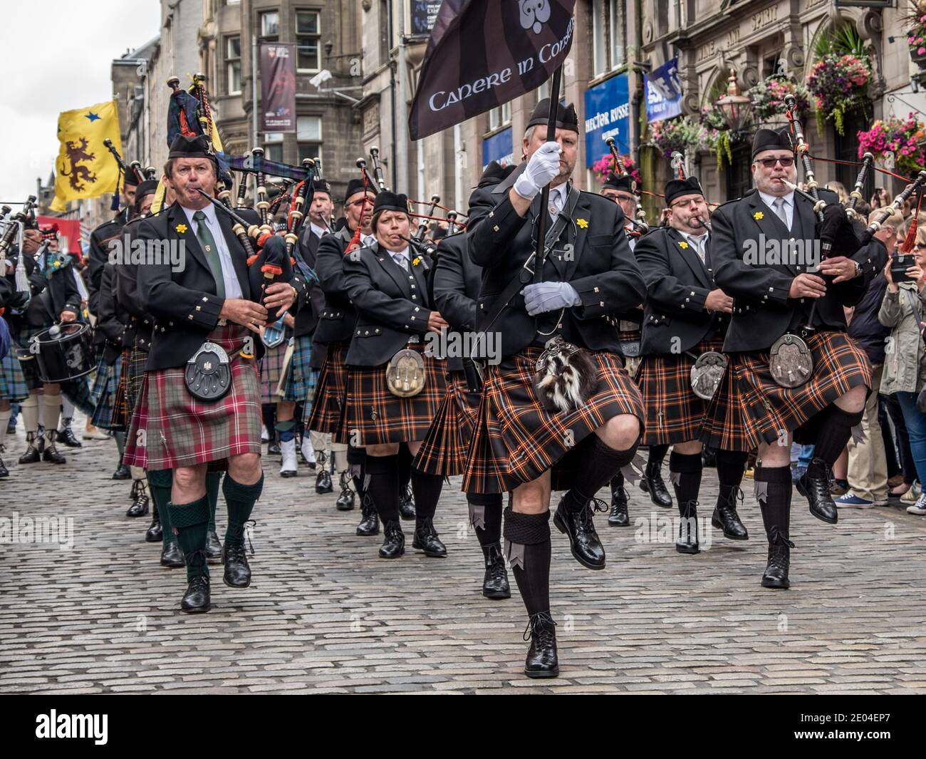 Pipers at the Pipefest Parade at the Edinburgh Festival along the Royal Mile Stock Photo