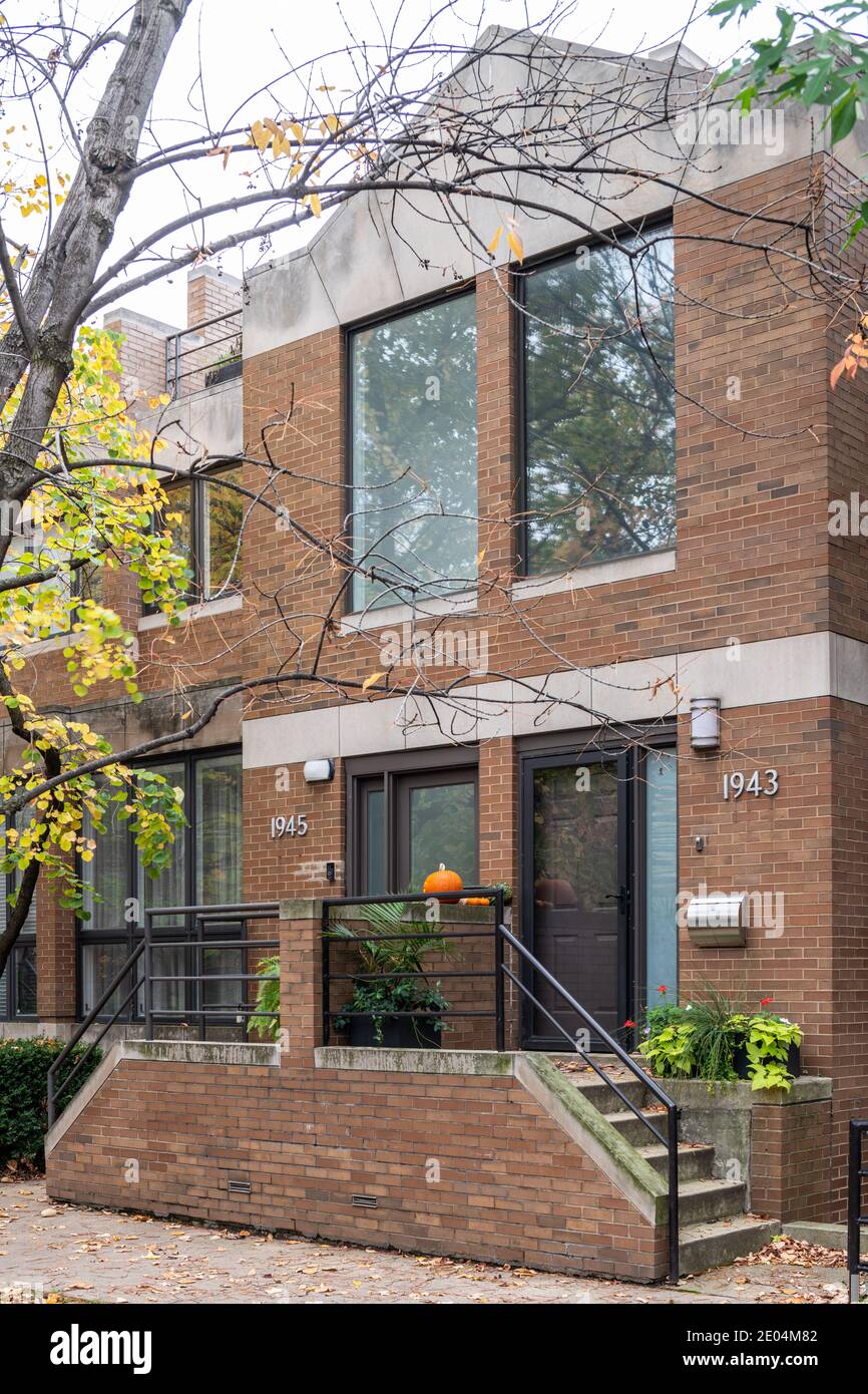 Post-Modern residential building in Lincoln Park Stock Photo