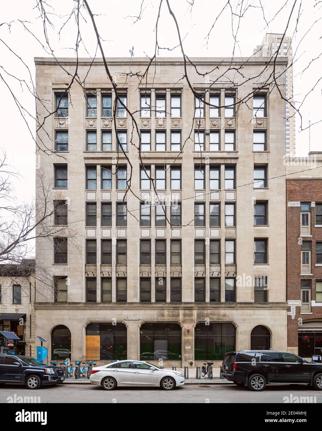 Warehouse exterior hires stock photography and images Alamy