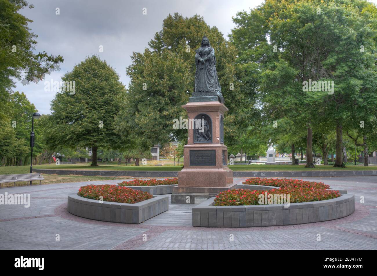 Statue of Queen Victoria in Christchurch, New Zealand Stock Photo Alamy